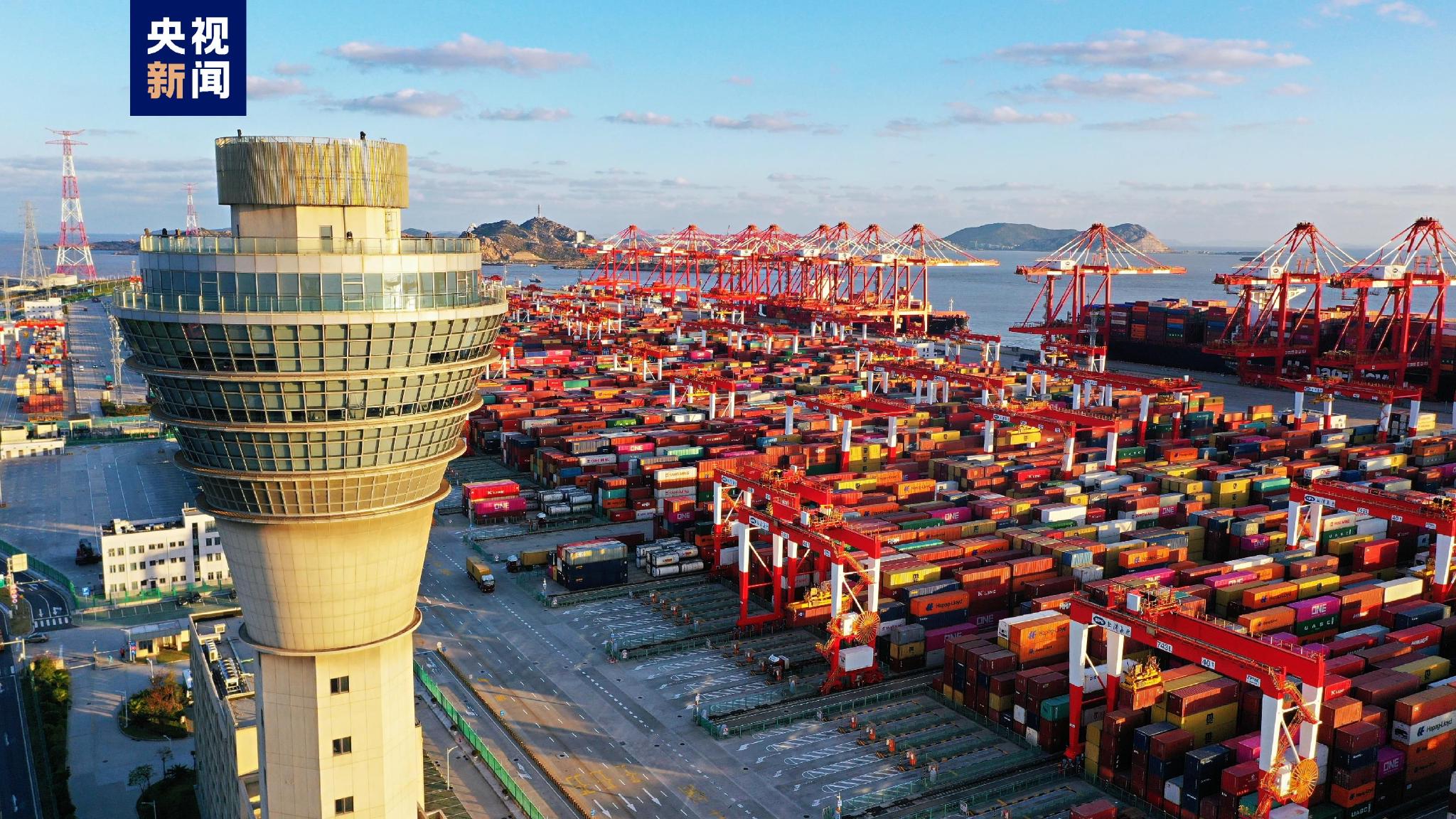 上海港7月集裝箱吞吐量超430萬標(biāo)準(zhǔn)箱 創(chuàng)歷史同期新高