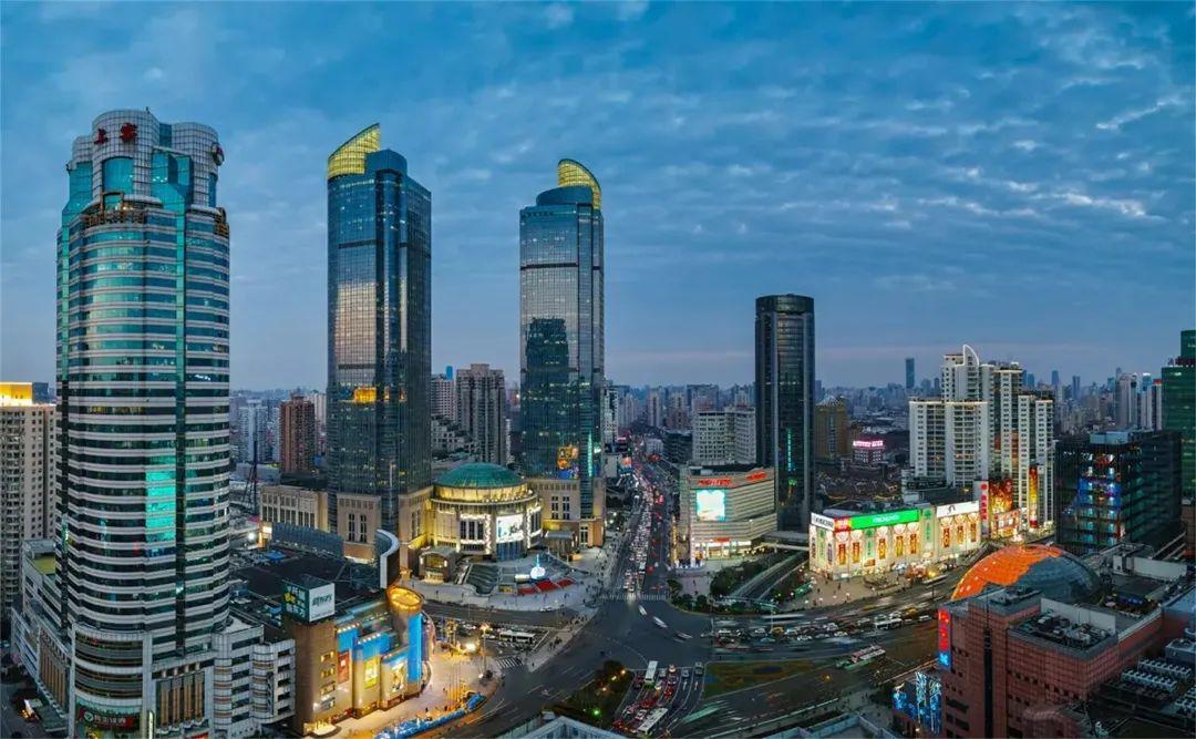 上海有條&ldquo;寶藏地鐵線&rdquo;,乘著它幾乎能逛遍魔都主要旅游景點(diǎn)